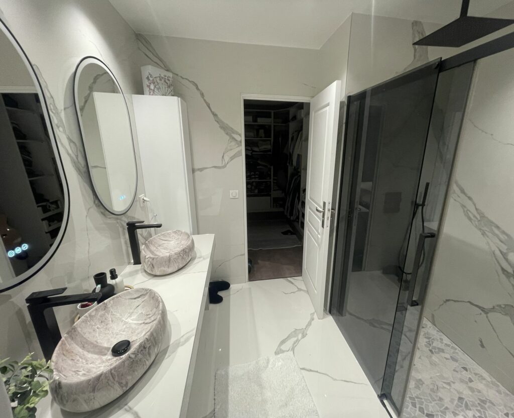 Salle de bain après travaux à Gagny - Art Eco Conseil