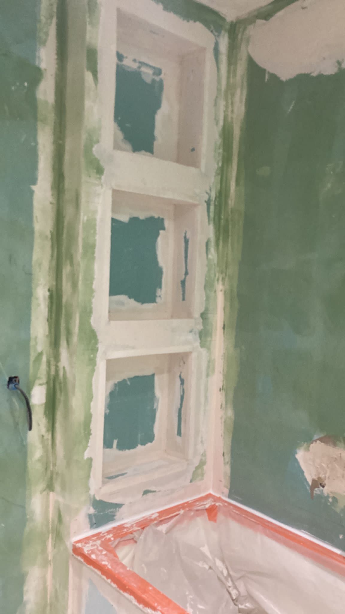 Salle de bain avant rénovation à Paris 16
