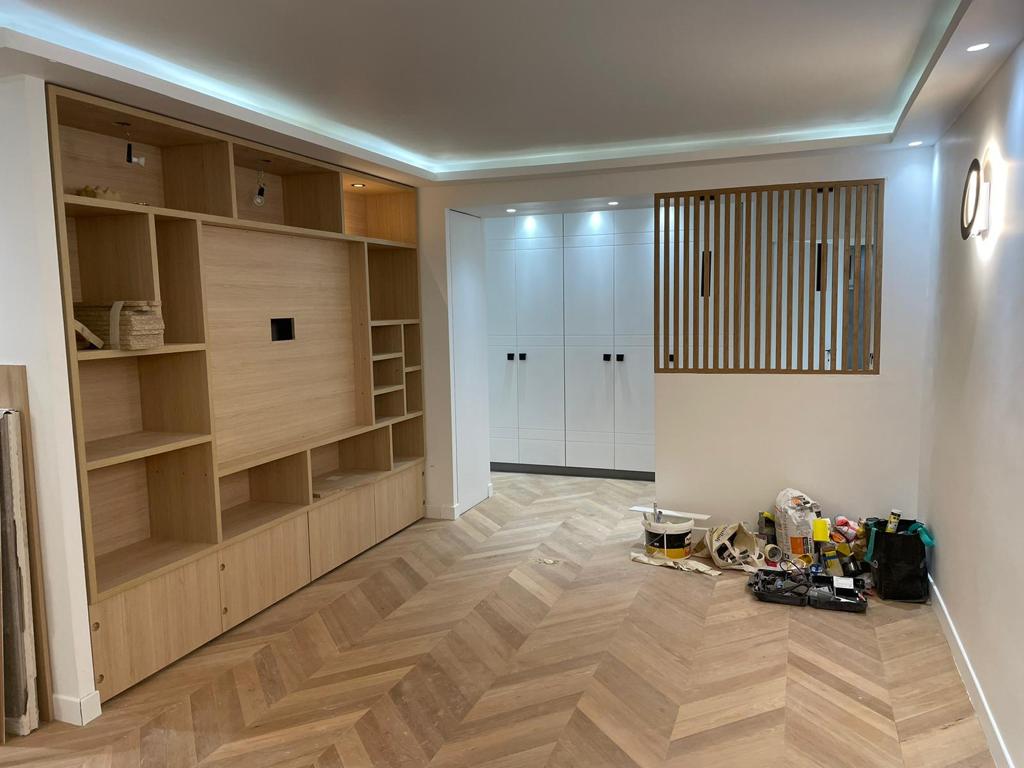 Menuiserie sur mesure : le geste artisanal au service de votre intérieur - Chantier